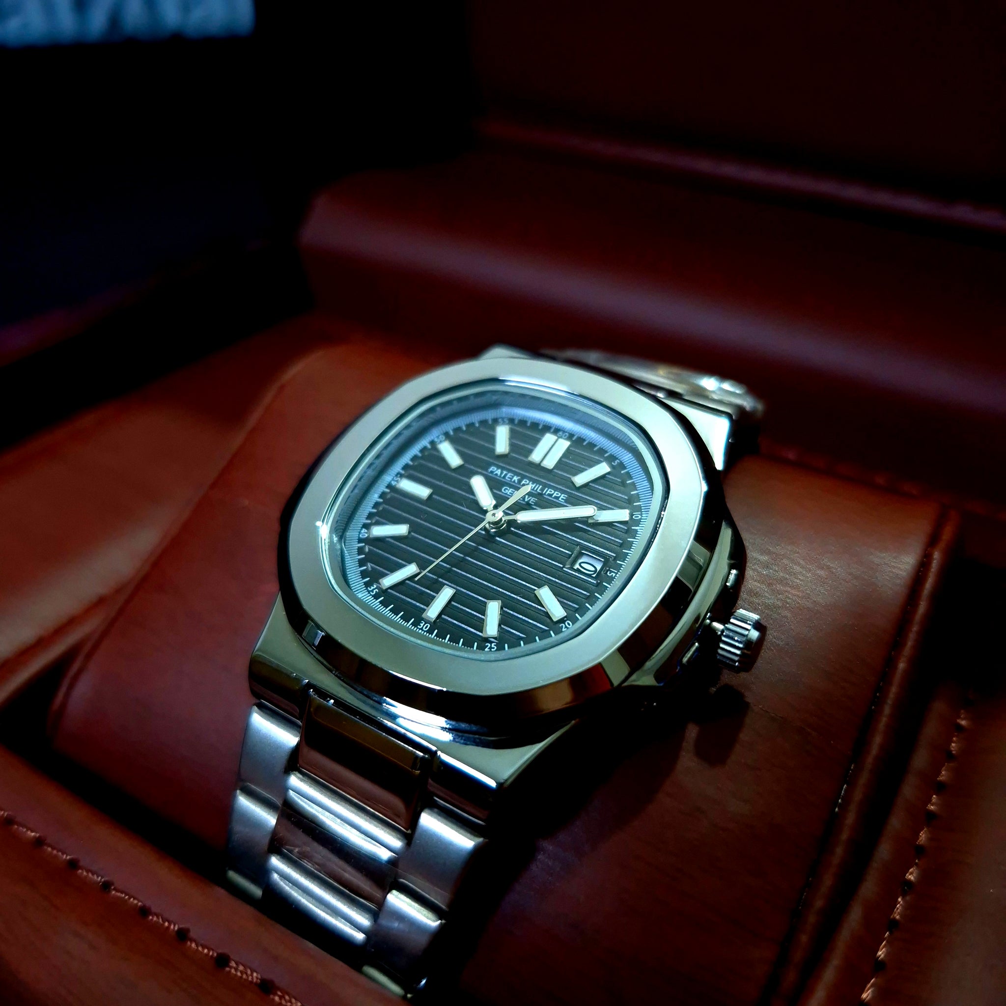 PP Nautilus-Stainless Steel Black Dial
